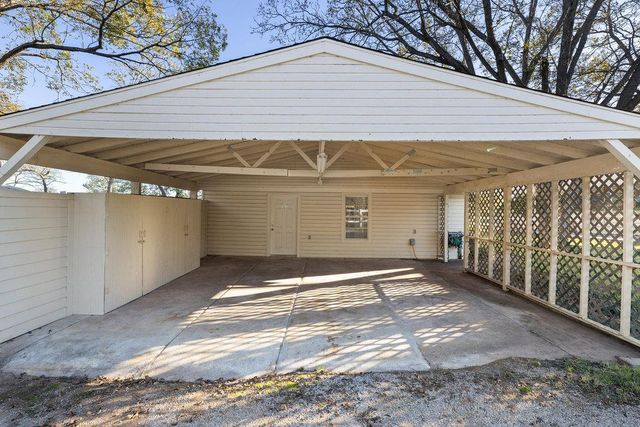 1922 Purple Sage LN, Kingsland, TX 78639