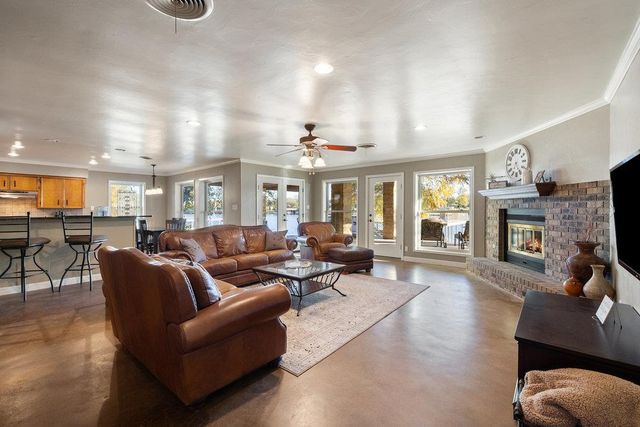 1922 Purple Sage LN, Kingsland, TX 78639