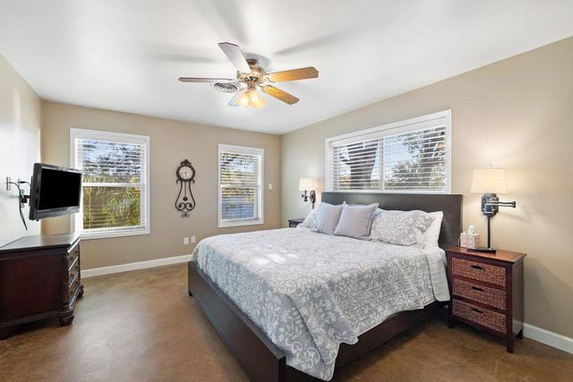 1922 Purple Sage LN, Kingsland, TX 78639