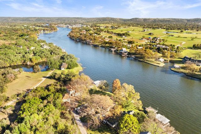 1922 Purple Sage LN, Kingsland, TX 78639