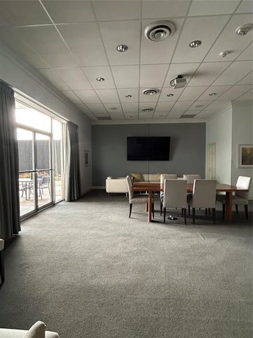 1801 Lavaca ST 11B, Austin, TX 78701