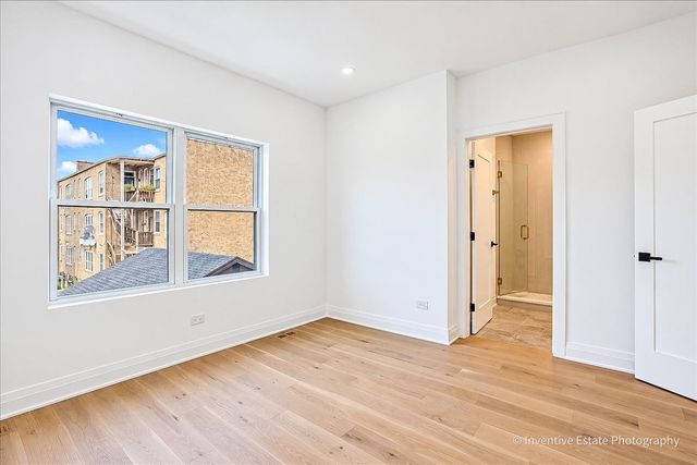 4848 W Eddy Street, Chicago, IL 60641