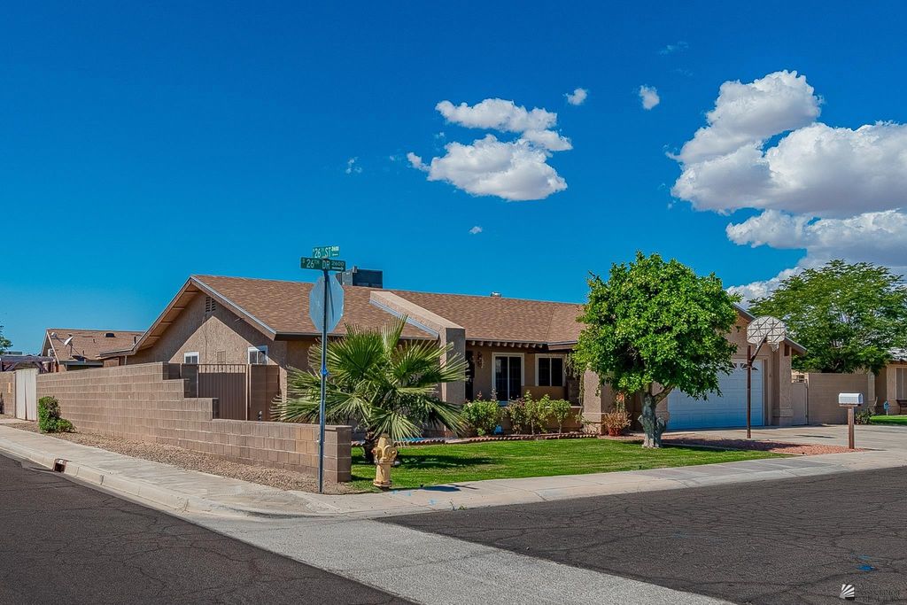 2544 S 26 Dr, Yuma, AZ 85364