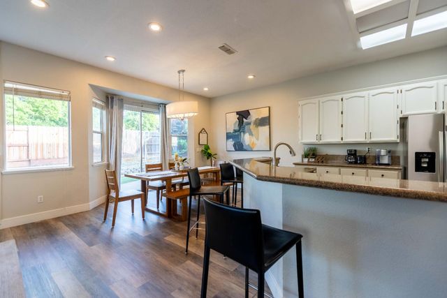 7963 Montevina Dr, Sacramento, CA 95829