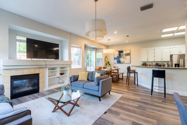 7963 Montevina Dr, Sacramento, CA 95829