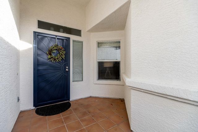 7963 Montevina Dr, Sacramento, CA 95829