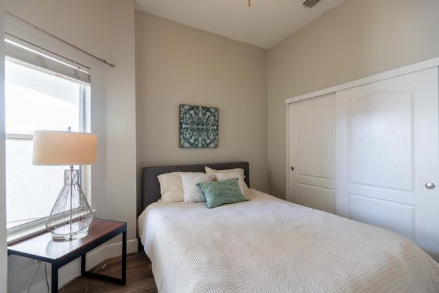 7963 Montevina Dr, Sacramento, CA 95829