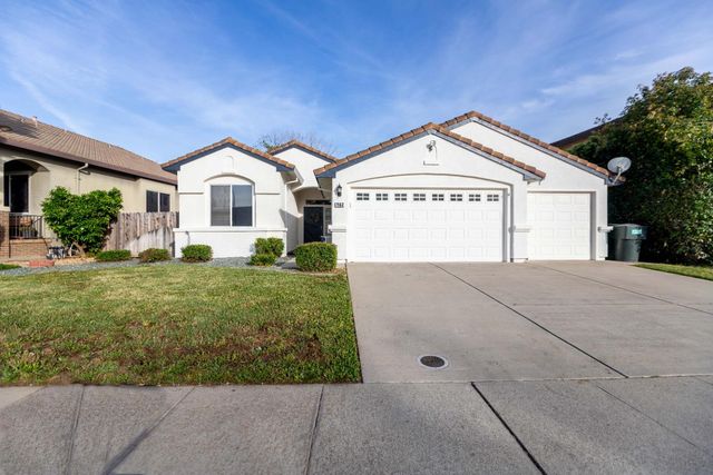 7963 Montevina Dr, Sacramento, CA 95829
