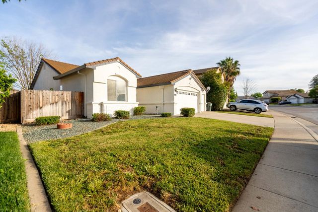 7963 Montevina Dr, Sacramento, CA 95829