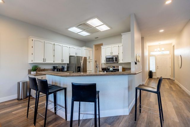 7963 Montevina Dr, Sacramento, CA 95829