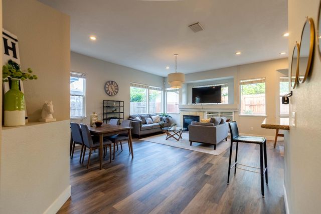 7963 Montevina Dr, Sacramento, CA 95829