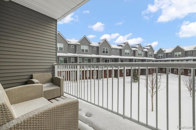 3951 Trailwaycommons Circle, Auburn Hills, MI 48326