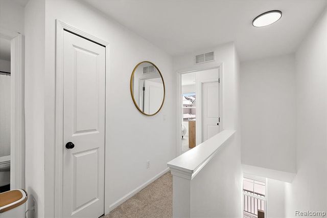 3951 Trailwaycommons Circle, Auburn Hills, MI 48326