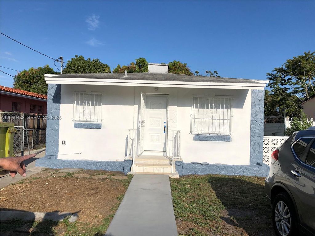2053 SW 60th Avenue, Miami, FL 33155