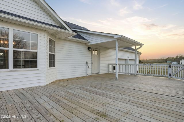 22 Old Mill Road, Willard, NC 28478