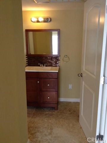 2871 S Fairview Street D, Santa Ana, CA 92704