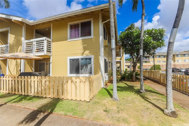 94-536 Kupuohi Street 22-101, Waipahu, HI 96797