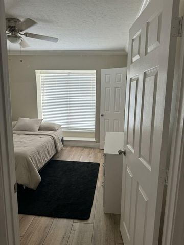 2649 Marilee Lane, Houston, TX 77057