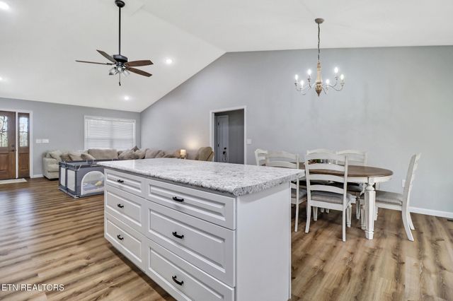 116 Firefly Court, Jamestown, TN 38556