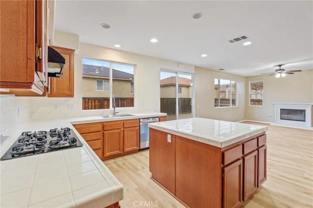 12642 Luna, Victorville, CA 92392