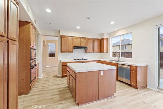 12642 Luna, Victorville, CA 92392