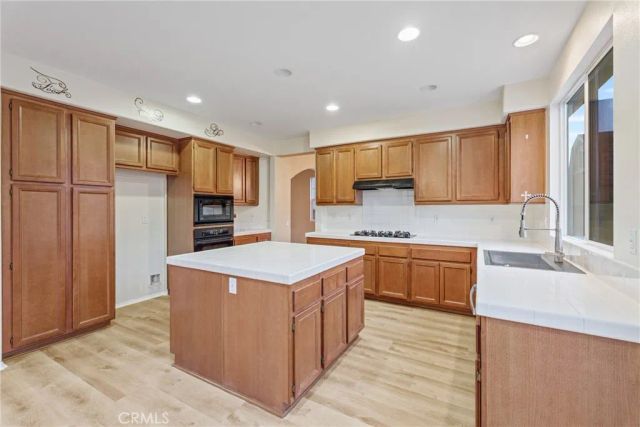 12642 Luna, Victorville, CA 92392