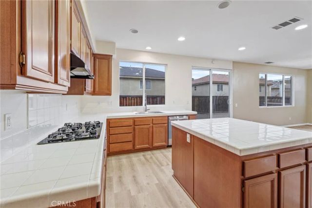 12642 Luna, Victorville, CA 92392