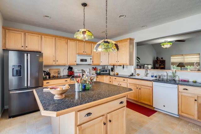 4237 N Yorkshire Square, Union Twp, OH 45245