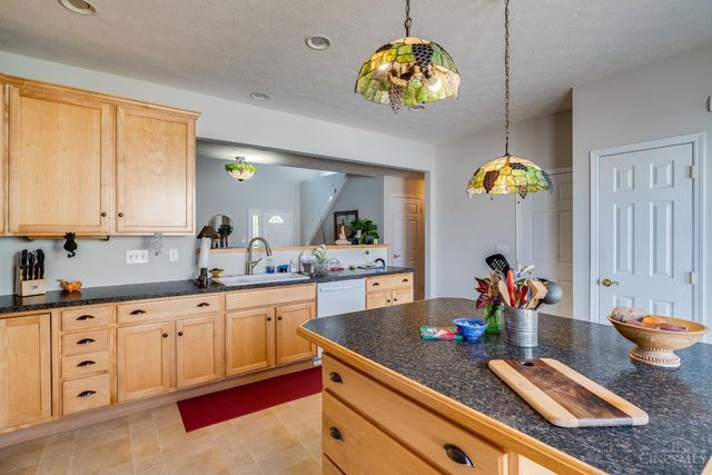 4237 N Yorkshire Square, Union Twp, OH 45245