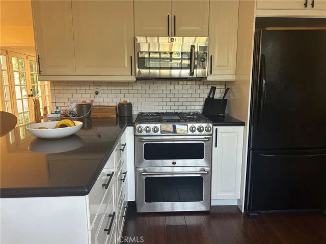 6757 Daryn, West Hills, CA 91307