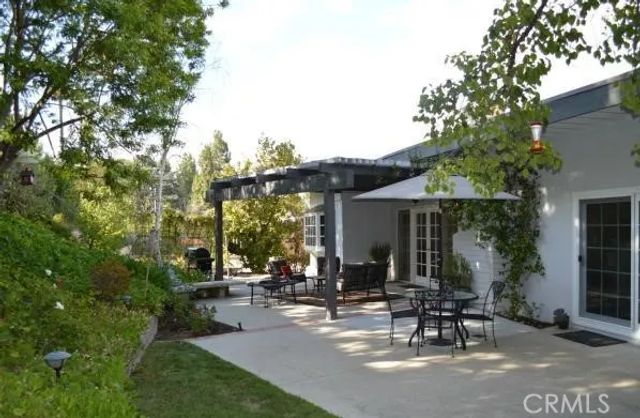 6757 Daryn, West Hills, CA 91307