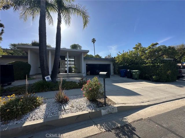 6757 Daryn, West Hills, CA 91307