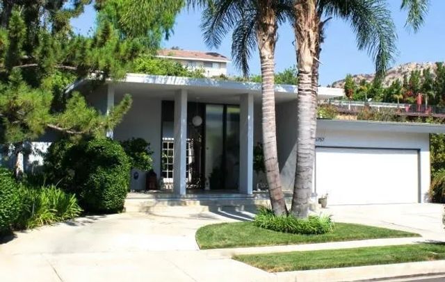 6757 Daryn, West Hills, CA 91307