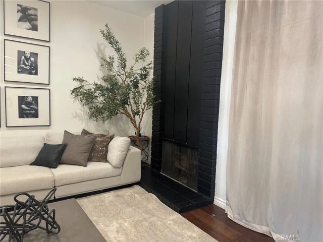 6757 Daryn, West Hills, CA 91307