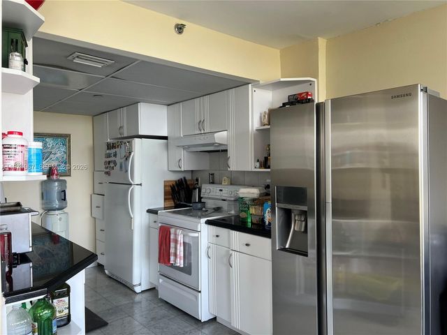 17600 N Bay Rd N902, Sunny Isles Beach, FL 33160