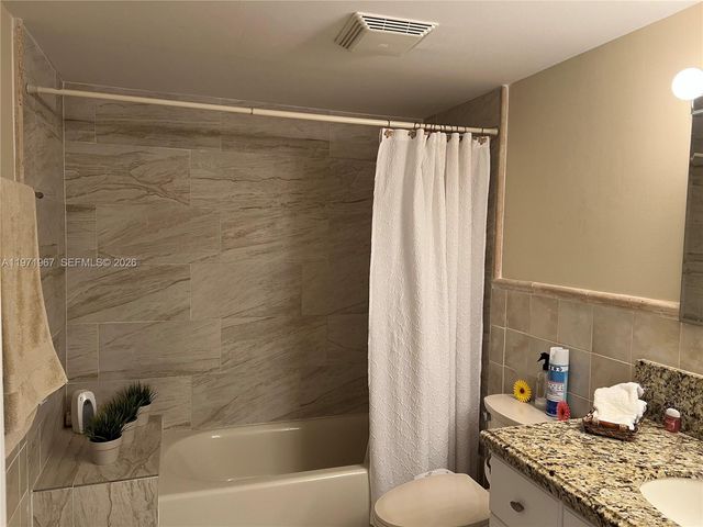 17600 N Bay Rd N902, Sunny Isles Beach, FL 33160