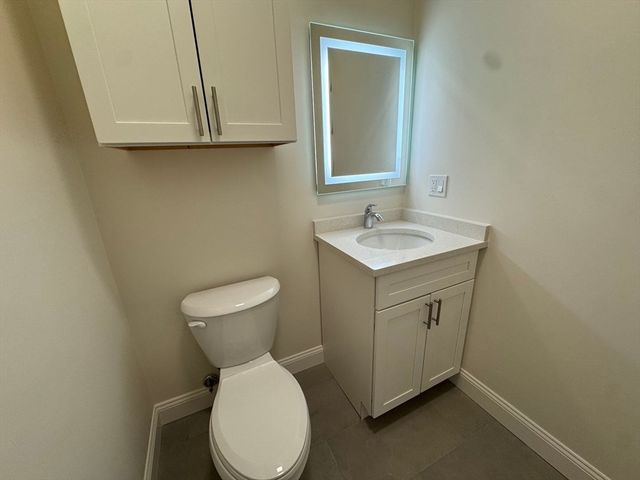 8 Avon Street 402, Revere, MA 02151