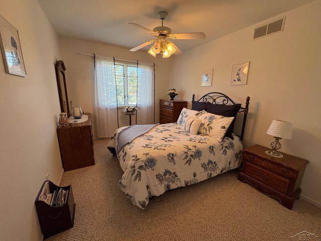 8 E Mallard Cove Drive, Saginaw, MI 48603