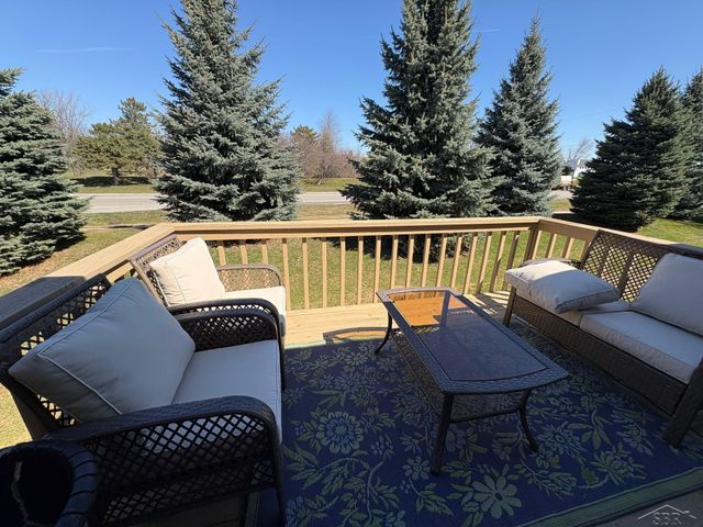 8 E Mallard Cove Drive, Saginaw, MI 48603