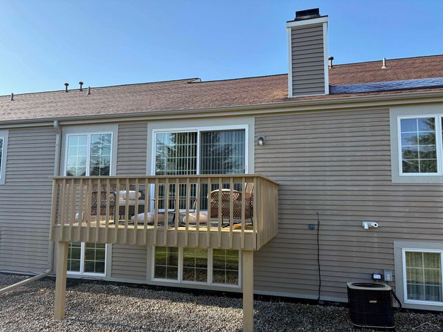 8 E Mallard Cove Drive, Saginaw, MI 48603