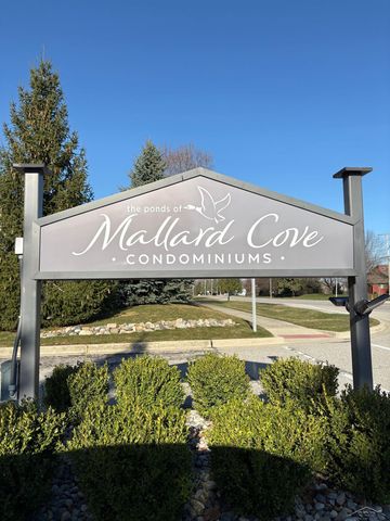 8 E Mallard Cove Drive, Saginaw, MI 48603