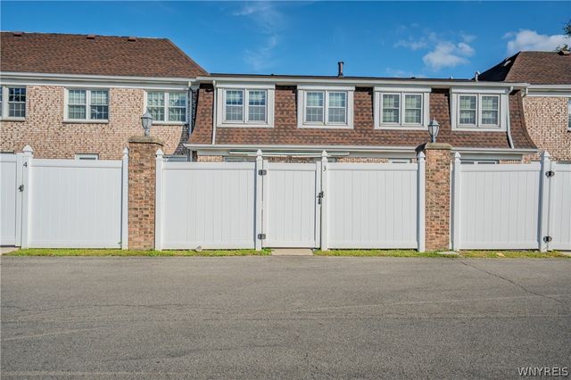 105 Carriage Drive 3, Orchard Park, NY 14127