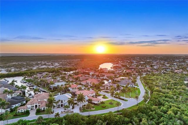 5727 Yardarm CT, Cape Coral, FL 33914