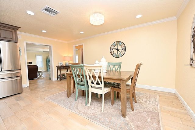 2240 LAKE ARIANA BOULEVARD, Auburndale, FL 33823