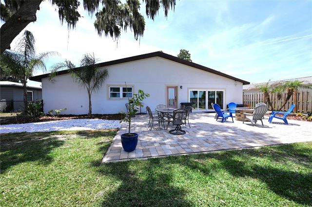 2240 LAKE ARIANA BOULEVARD, Auburndale, FL 33823