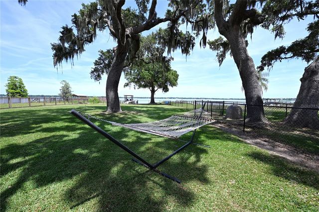 2240 LAKE ARIANA BOULEVARD, Auburndale, FL 33823