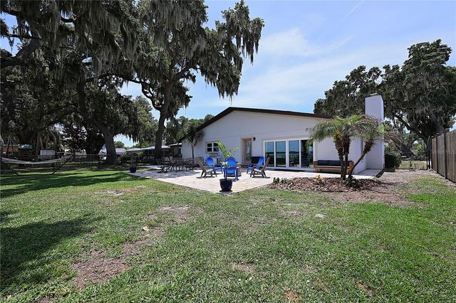 2240 LAKE ARIANA BOULEVARD, Auburndale, FL 33823