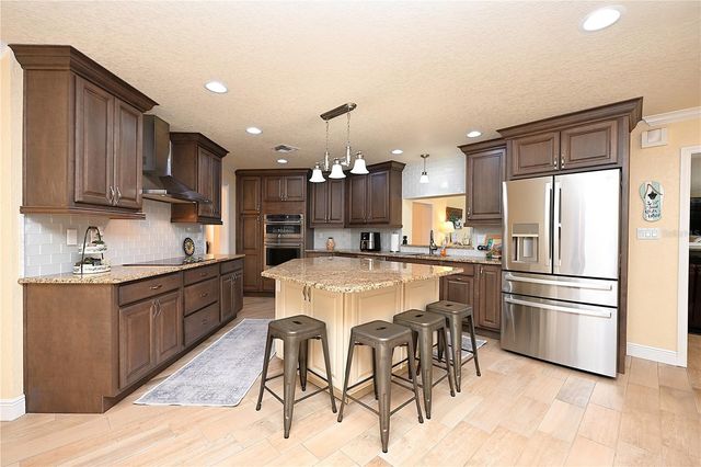 2240 LAKE ARIANA BOULEVARD, Auburndale, FL 33823
