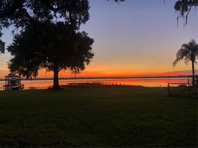 2240 LAKE ARIANA BOULEVARD, Auburndale, FL 33823