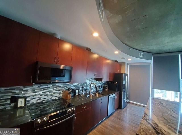 400 W Peachtree Street NW 1610, Atlanta, GA 30308